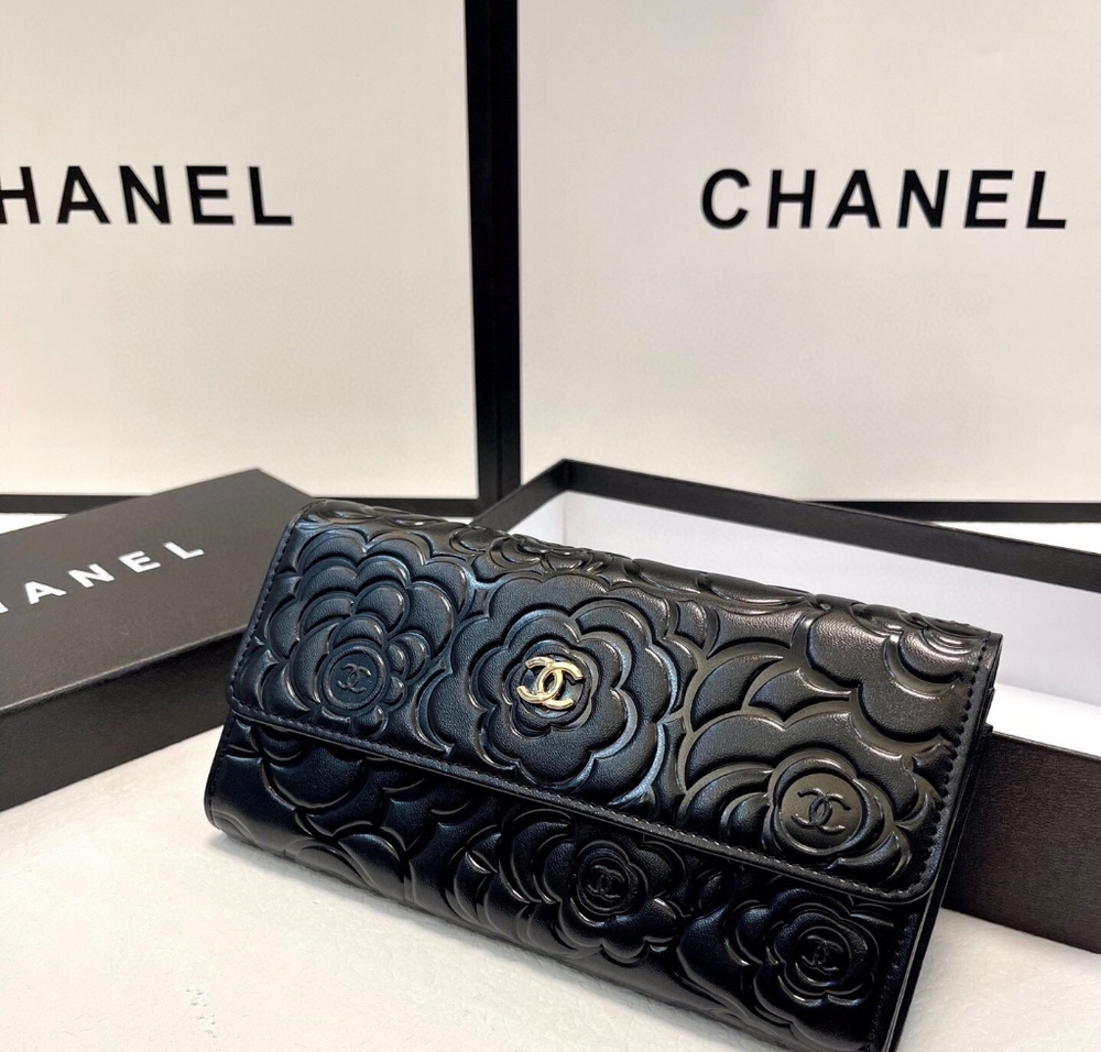<AUTHENTIC>CHANEL  wallet - Picture 2 of 9